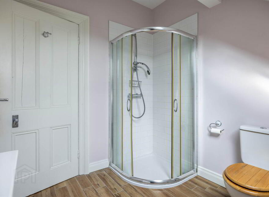 Benburb House, 31 Kings Road, Ballyhackamore, Belfast, BT5 6JG