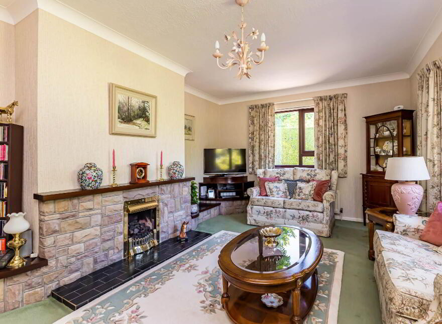 18 Whinney Hill, Lisburn, BT28 3UZ