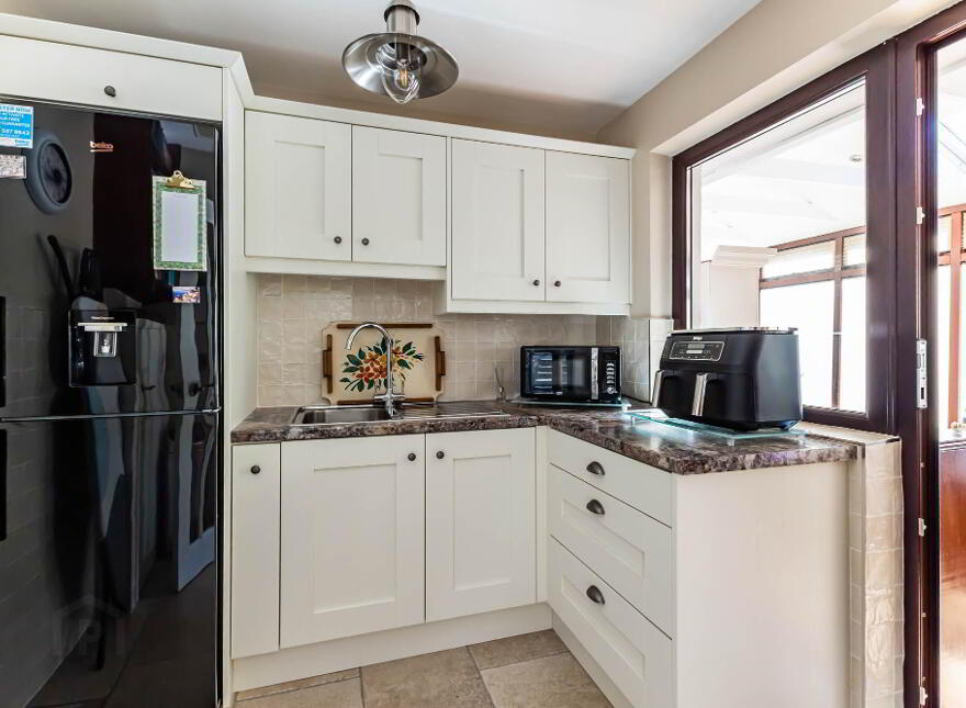 18 Whinney Hill, Lisburn, BT28 3UZ