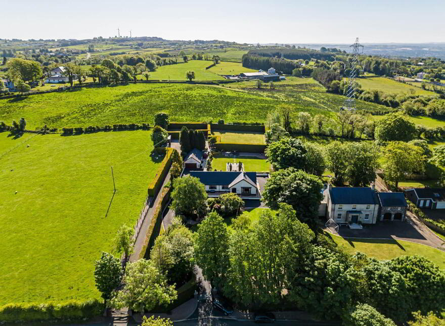 18 Whinney Hill, Lisburn, BT28 3UZ