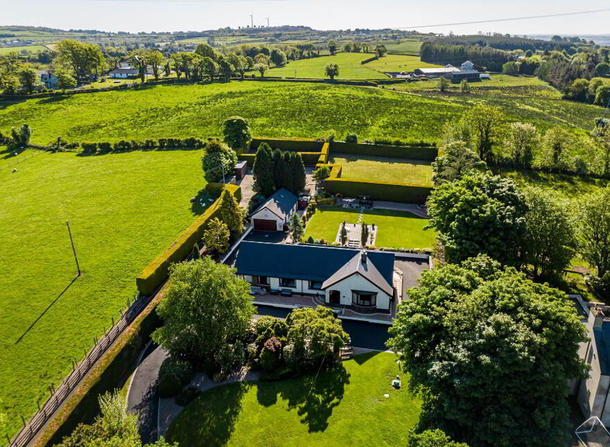 18 Whinney Hill, Lisburn, BT28 3UZ