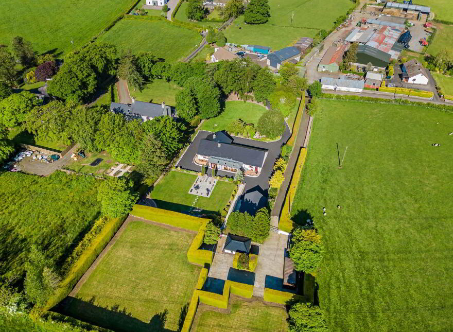 18 Whinney Hill, Lisburn, BT28 3UZ