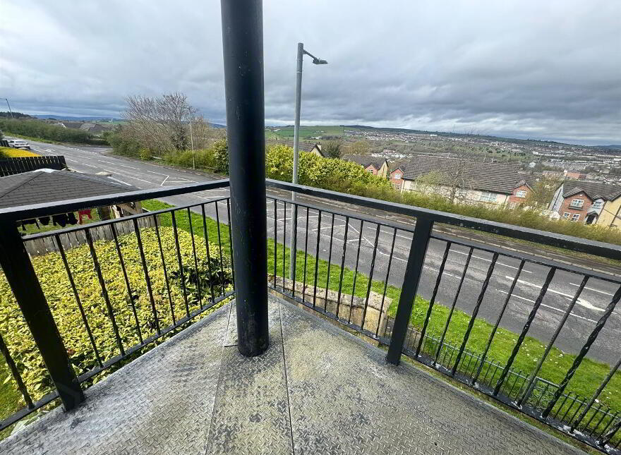 4 Woodside Heights, Derry, BT47 2LQ