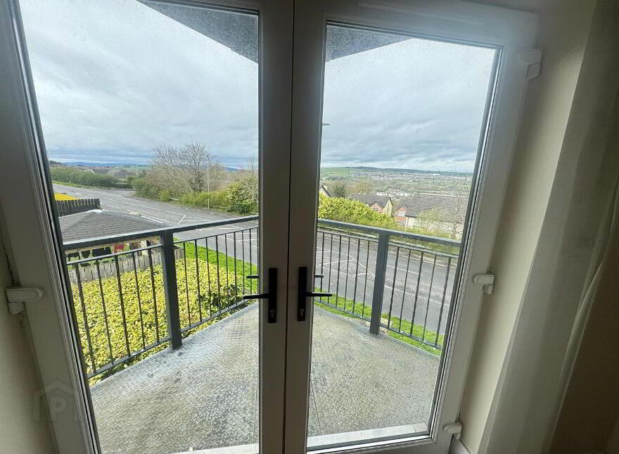 4 Woodside Heights, Derry, BT47 2LQ