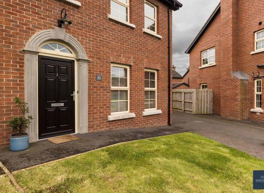 95 Ballynadrone Meadows, Magheralin, BT67 0FZ