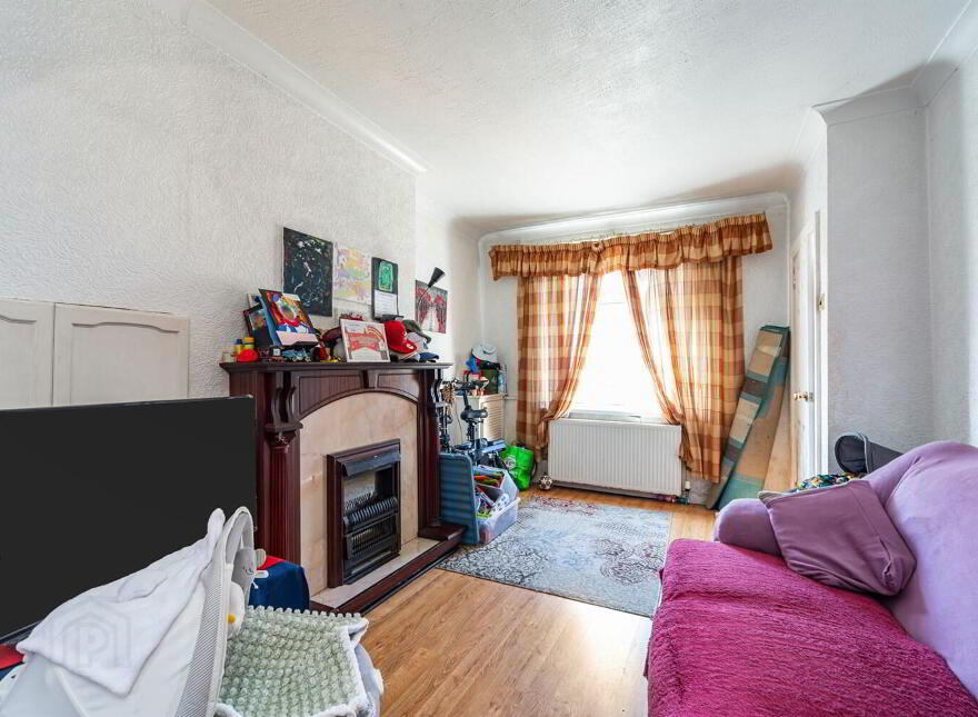 20 Ebor Parade, Belfast, BT12 6NS