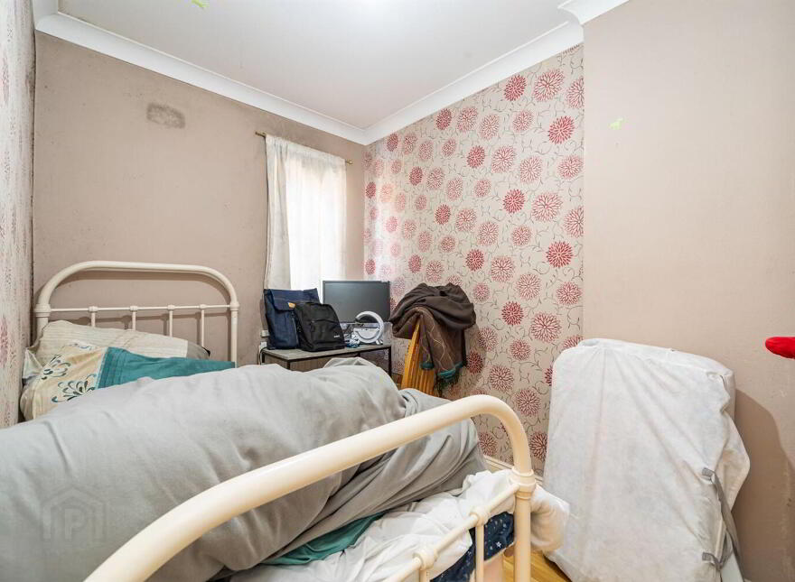 20 Ebor Parade, Belfast, BT12 6NS
