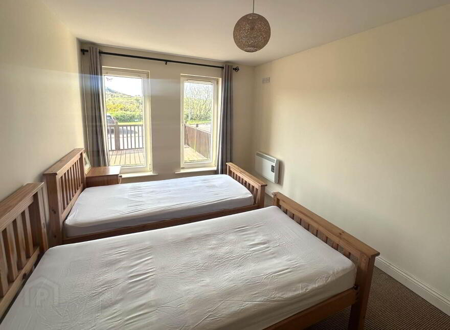 42c Mariners Cove, Baltimore, P81CP82