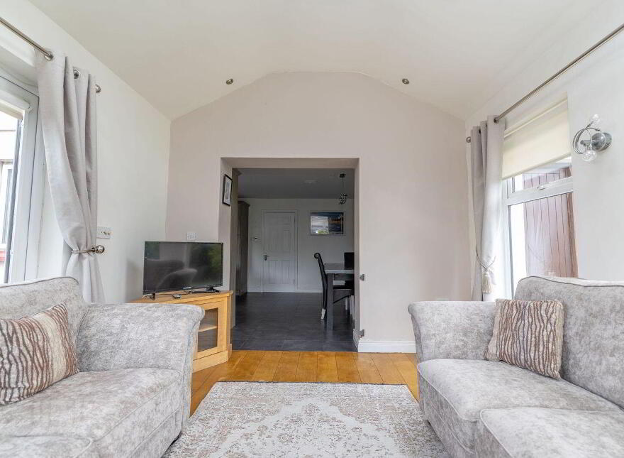 13 Cloughmore View, Warrenpoint, Newry, BT34 3TP