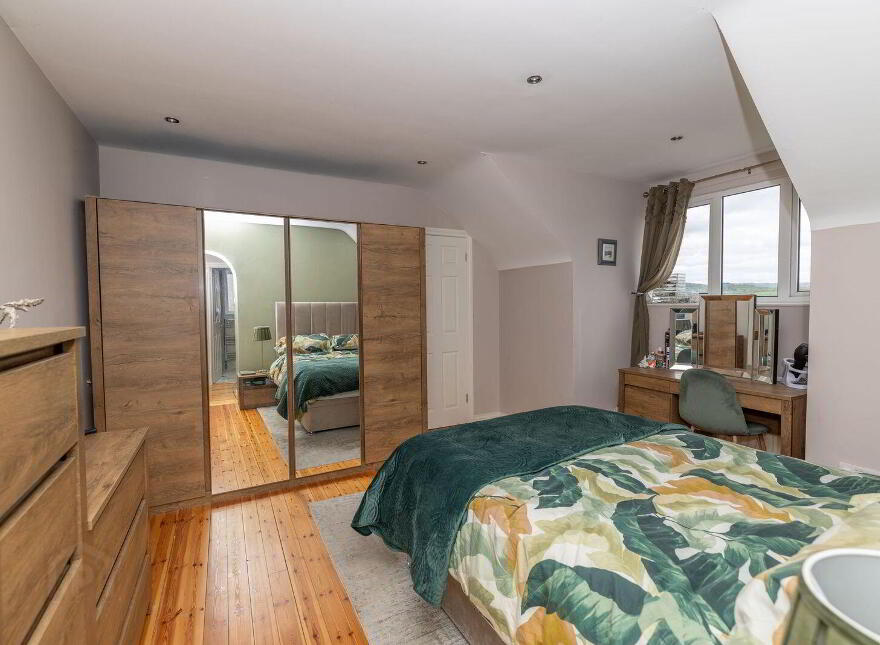 13 Cloughmore View, Warrenpoint, Newry, BT34 3TP