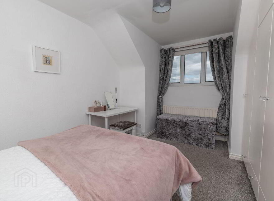 13 Cloughmore View, Warrenpoint, Newry, BT34 3TP