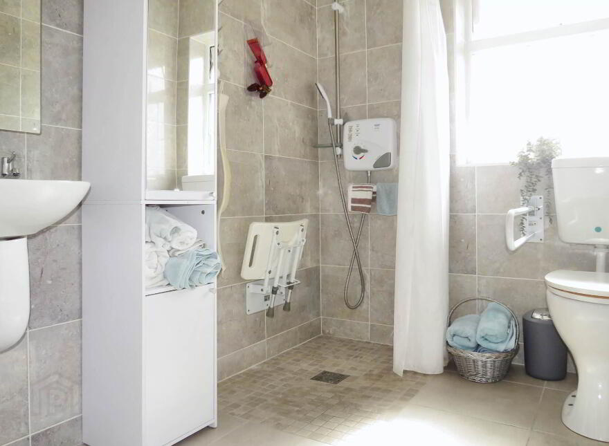 Castletown Village, Kilmallock, V35E240