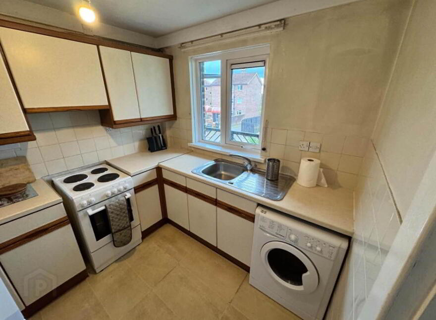 7d Glassillan Grove, Greenisland, Carrickfergus, BT38 8TE