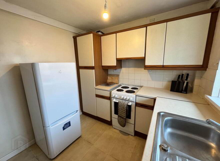 7d Glassillan Grove, Greenisland, Carrickfergus, BT38 8TE