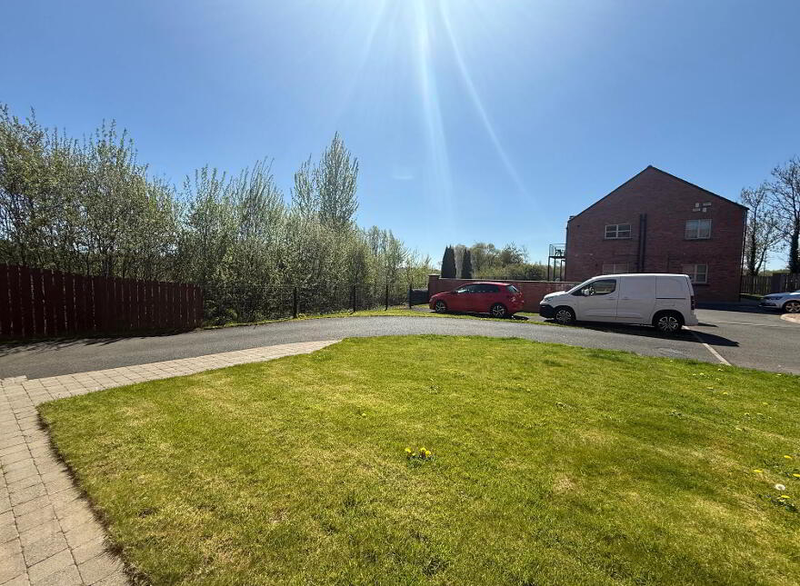 14 Eaton Fields, Ballymena, BT43 7FD