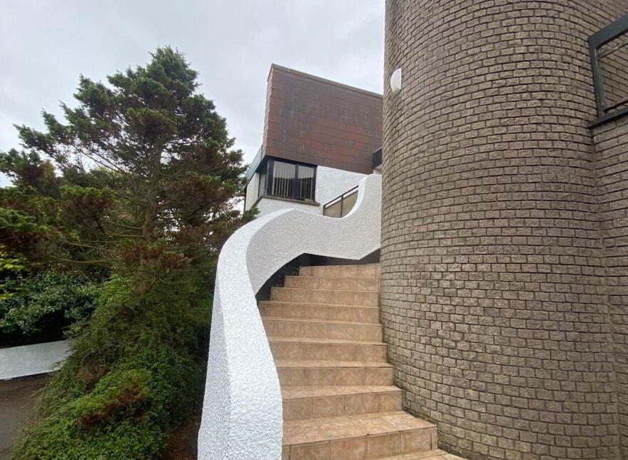 3 Whinfield, Larne, BT40 2LD
