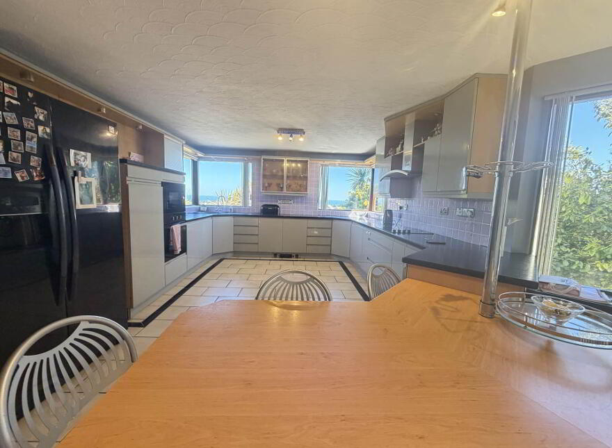 3 Whinfield, Larne, BT40 2LD