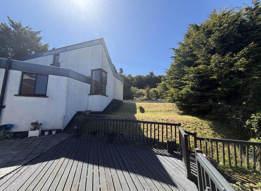 3 Whinfield, Larne, BT40 2LD