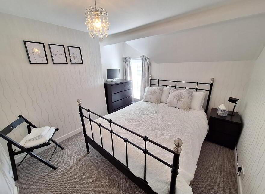 1 Portbraddan Road, Dunseverick, Bushmills, BT57 8TA