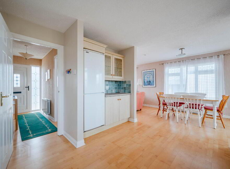 12A Andrews Shorefield, Groomsport, Bangor, BT19 6LJ