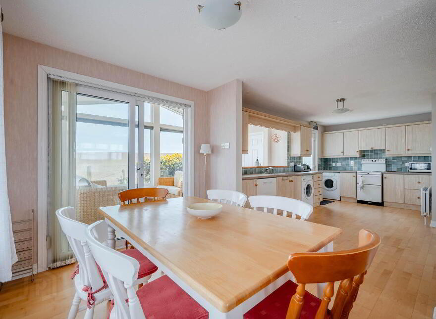 12A Andrews Shorefield, Groomsport, Bangor, BT19 6LJ