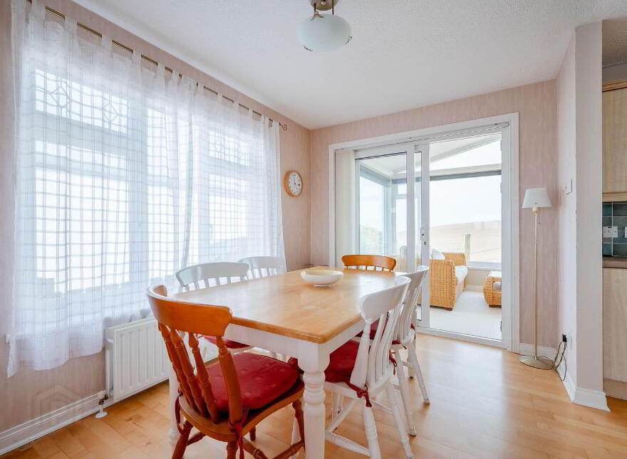 12A Andrews Shorefield, Groomsport, Bangor, BT19 6LJ