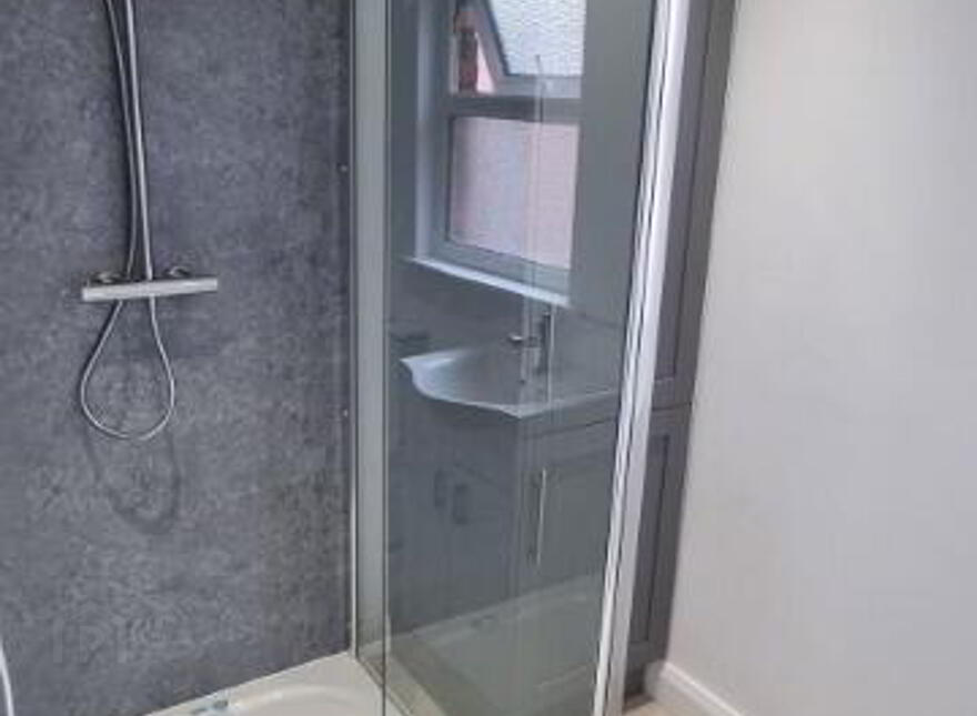 Apartment 3 6 Eglantine Gardens, Belfast, BT9 6EZ