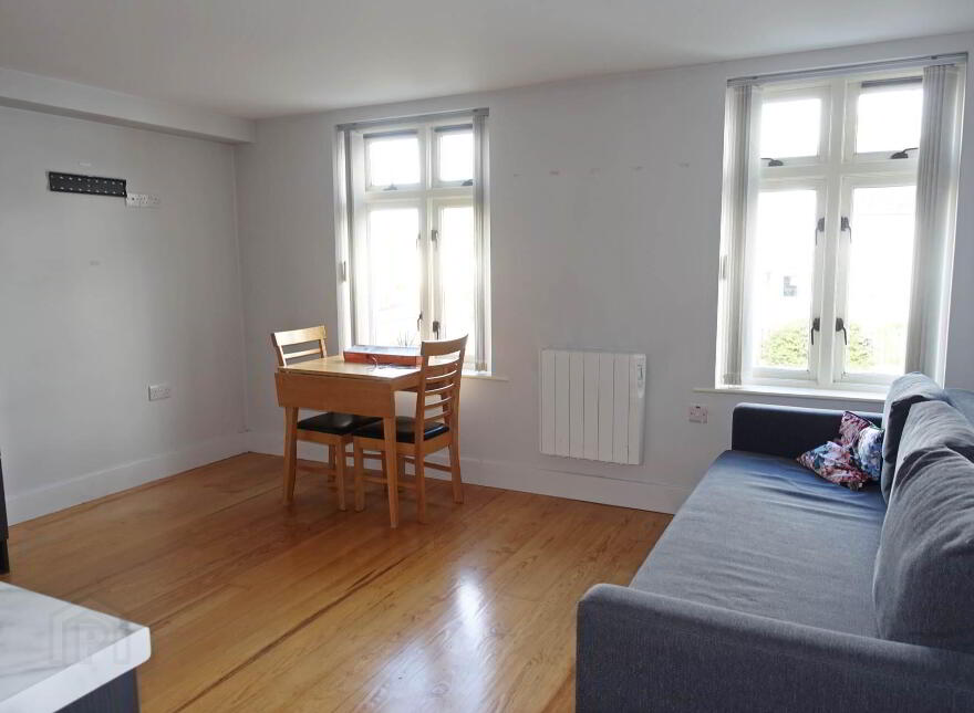 39 Main Street, Enniskillen, BT94 4EZ