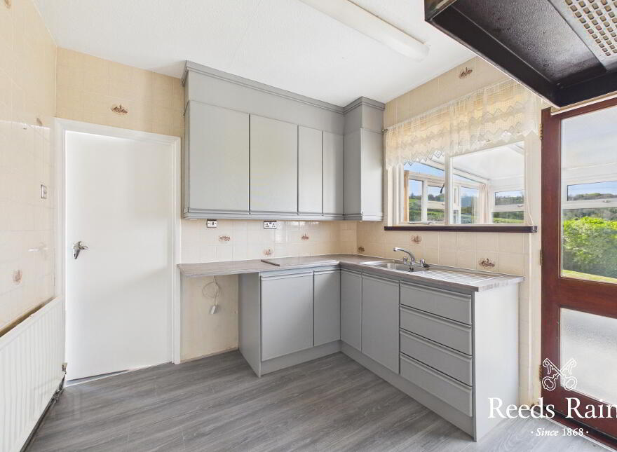 7 Raw Brae Road, Whitehead, BT38 9TE