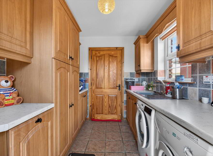 23 Randal Park, Portrush, BT56 8JJ