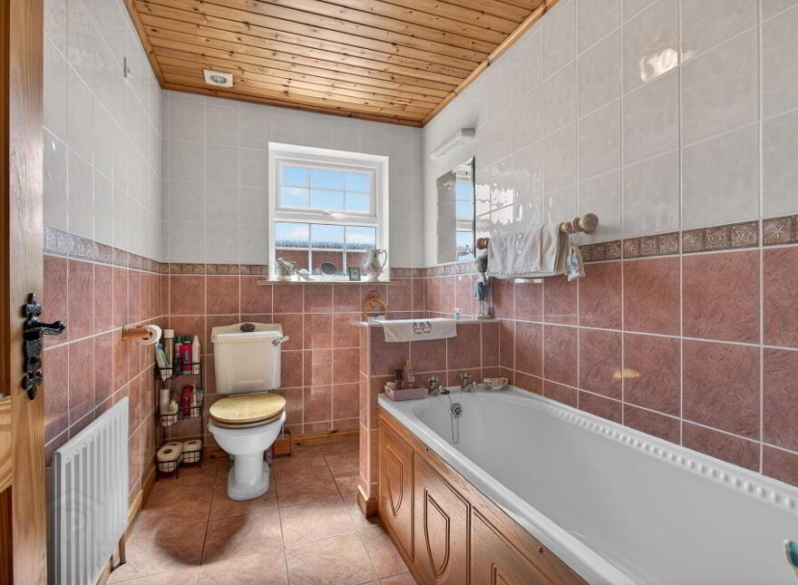 23 Randal Park, Portrush, BT56 8JJ