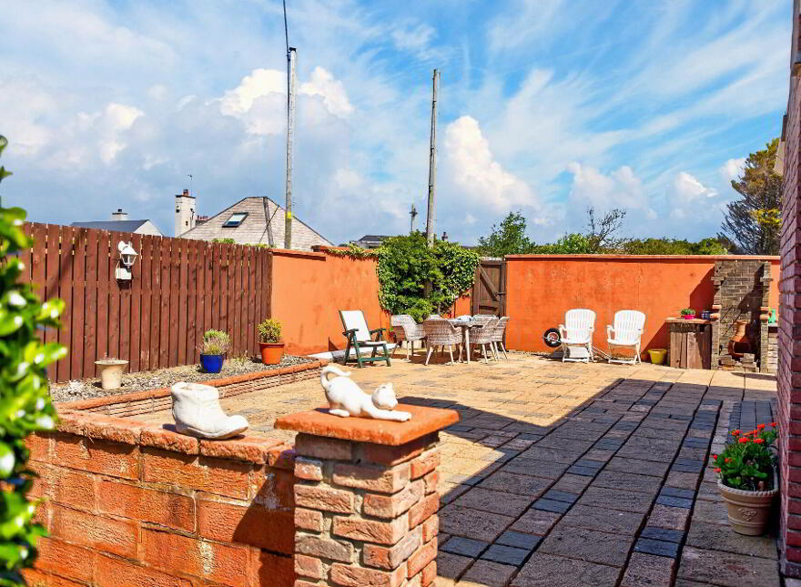 23 Randal Park, Portrush, BT56 8JJ