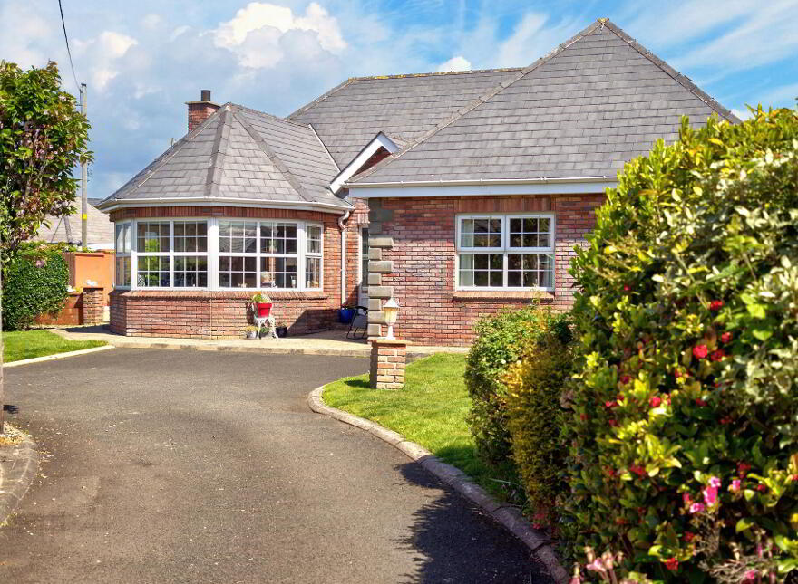 23 Randal Park, Portrush, BT56 8JJ
