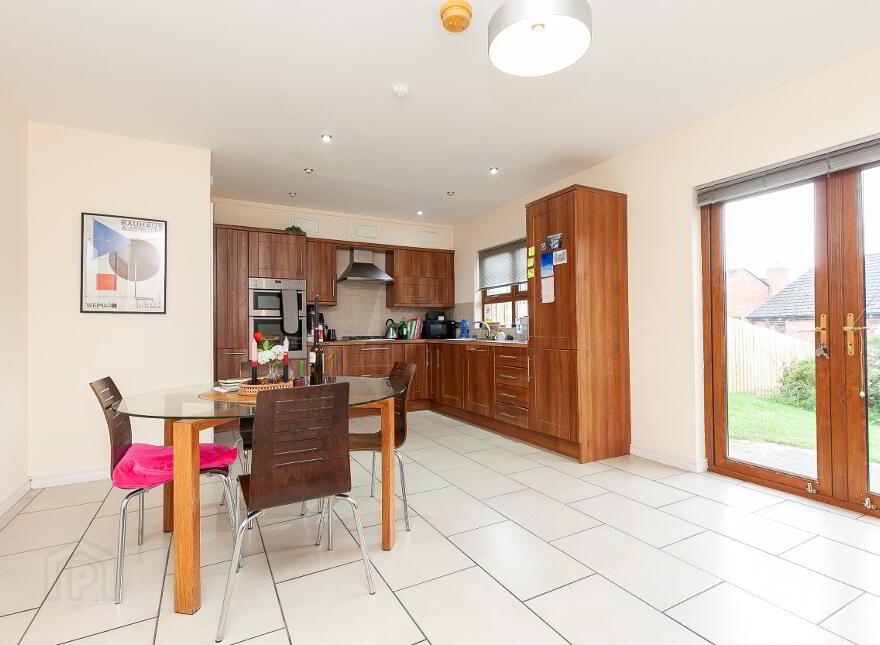 38 Brooke Hall Heights, Belfast, BT8 6WN