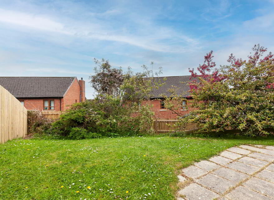 38 Brooke Hall Heights, Belfast, BT8 6WN