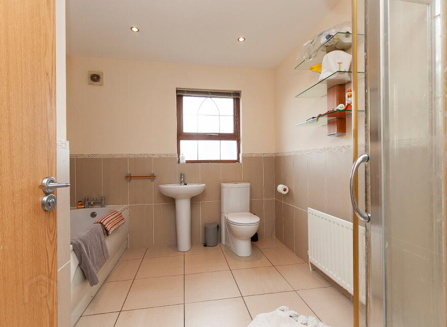 38 Brooke Hall Heights, Belfast, BT8 6WN
