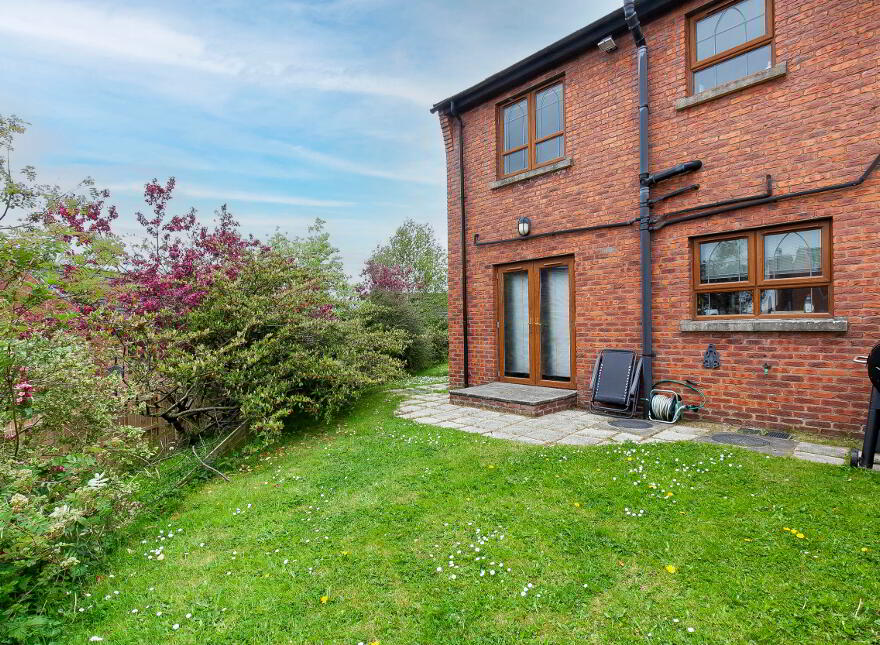 38 Brooke Hall Heights, Belfast, BT8 6WN