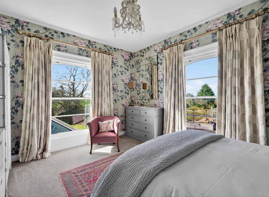 "Trumra Villa", 19 Lisburn Road, Moira, BT67 0JR