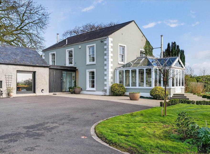 "Trumra Villa", 19 Lisburn Road, Moira, BT67 0JR
