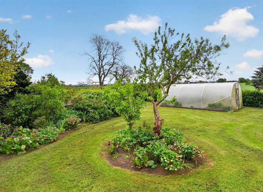 "Trumra Villa", 19 Lisburn Road, Moira, BT67 0JR