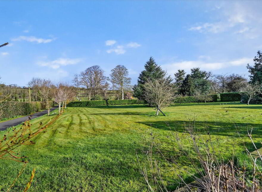"Trumra Villa", 19 Lisburn Road, Moira, BT67 0JR