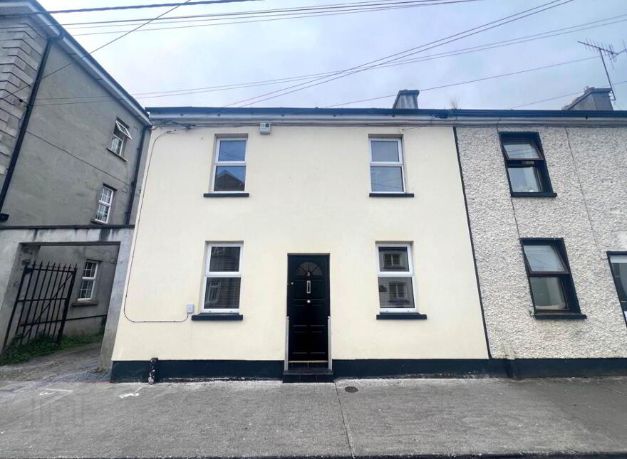 3 Wellington St, Clonmel, E91T660