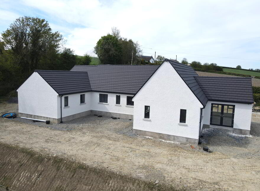 2 Windyhill Road, Artigarvan, Strabane, BT82 0JZ