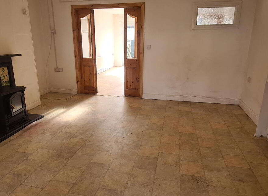 50 Saint Patricks Park, Carrick-On-Shannon, N41WR63