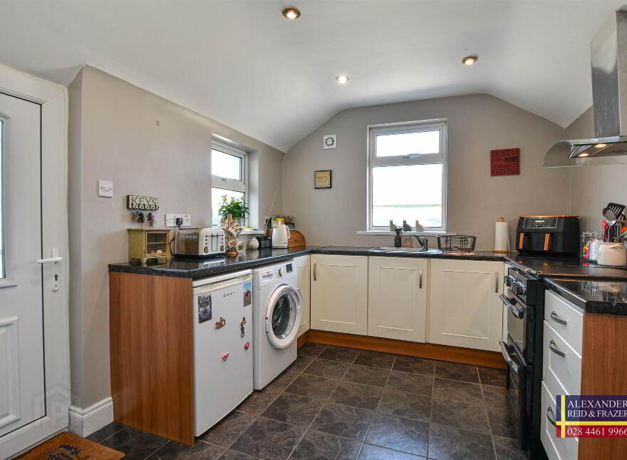 7 Lismore Road, Ballyhornan, Downpatrick, BT30 7SY