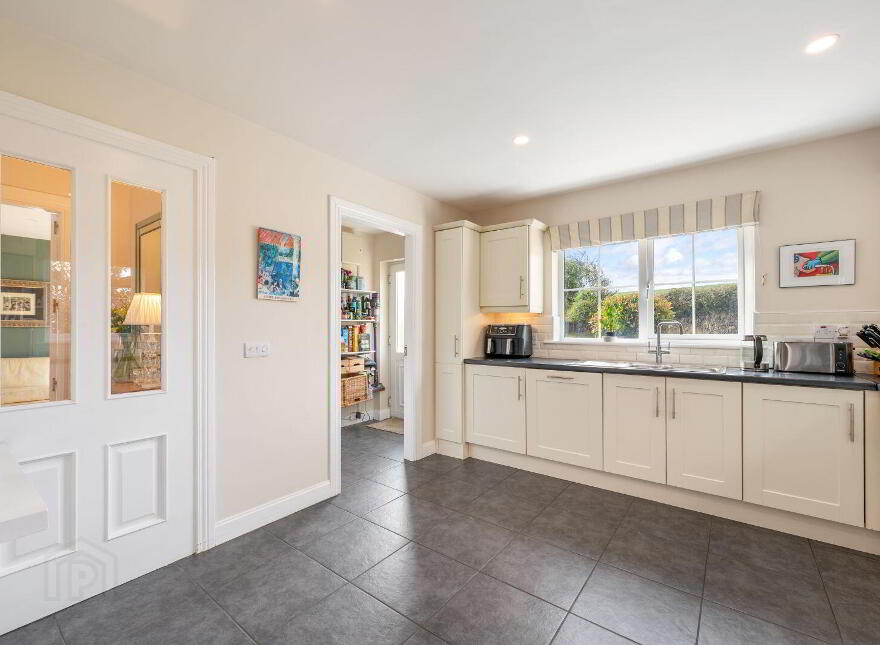 55 Avondale Mews, Passage West, T12V3YX