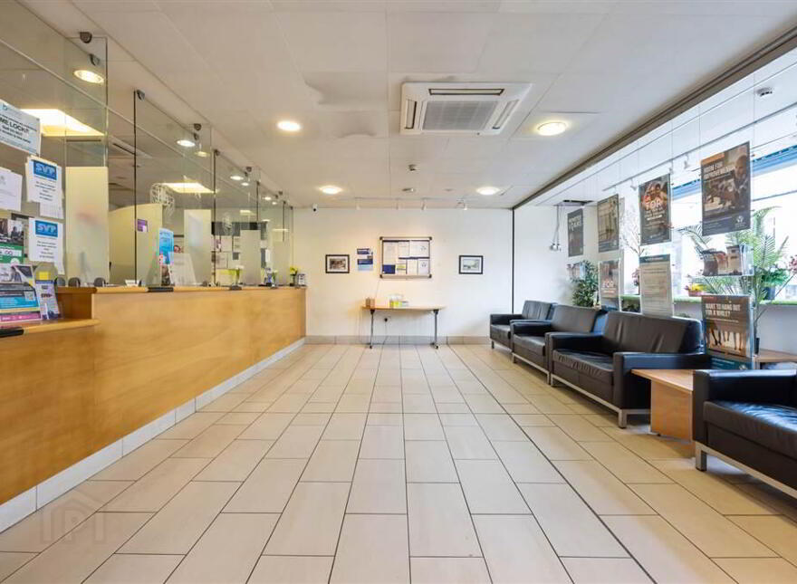 17-19 High Street, Ballynahinch, BT24 8AB
