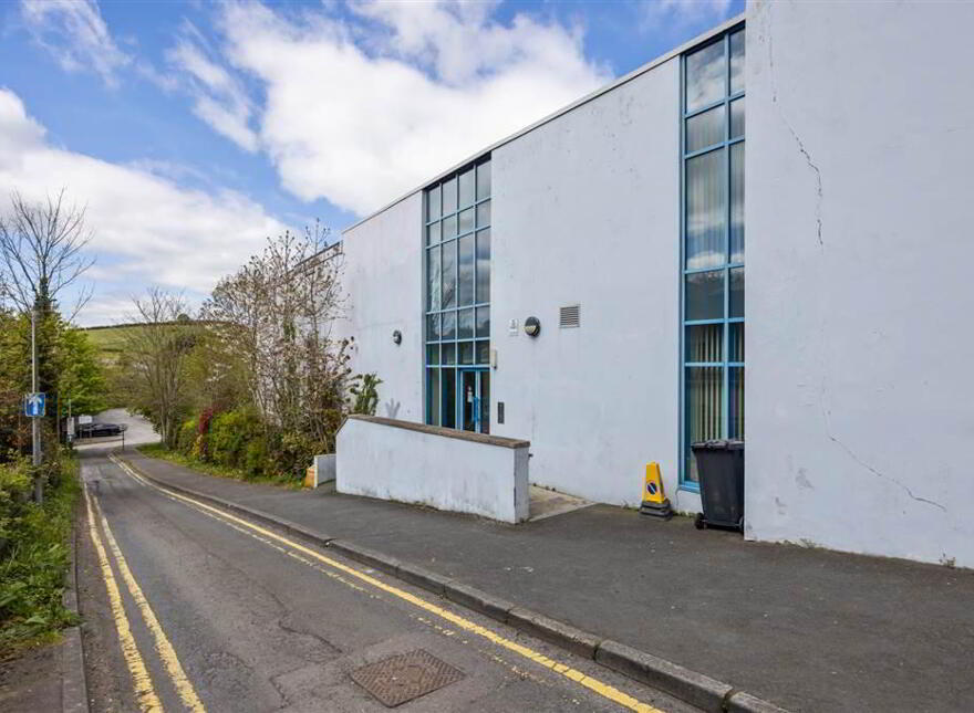 17-19 High Street, Ballynahinch, BT24 8AB