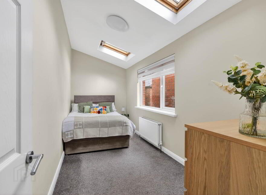 15 Laganvale Street, Belfast, BT9 5FR