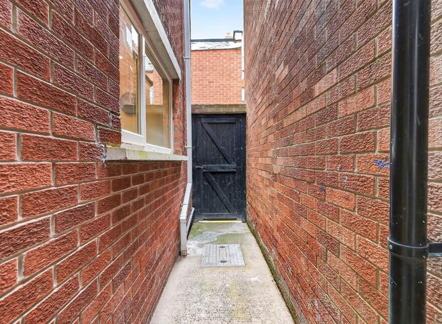 15 Laganvale Street, Belfast, BT9 5FR